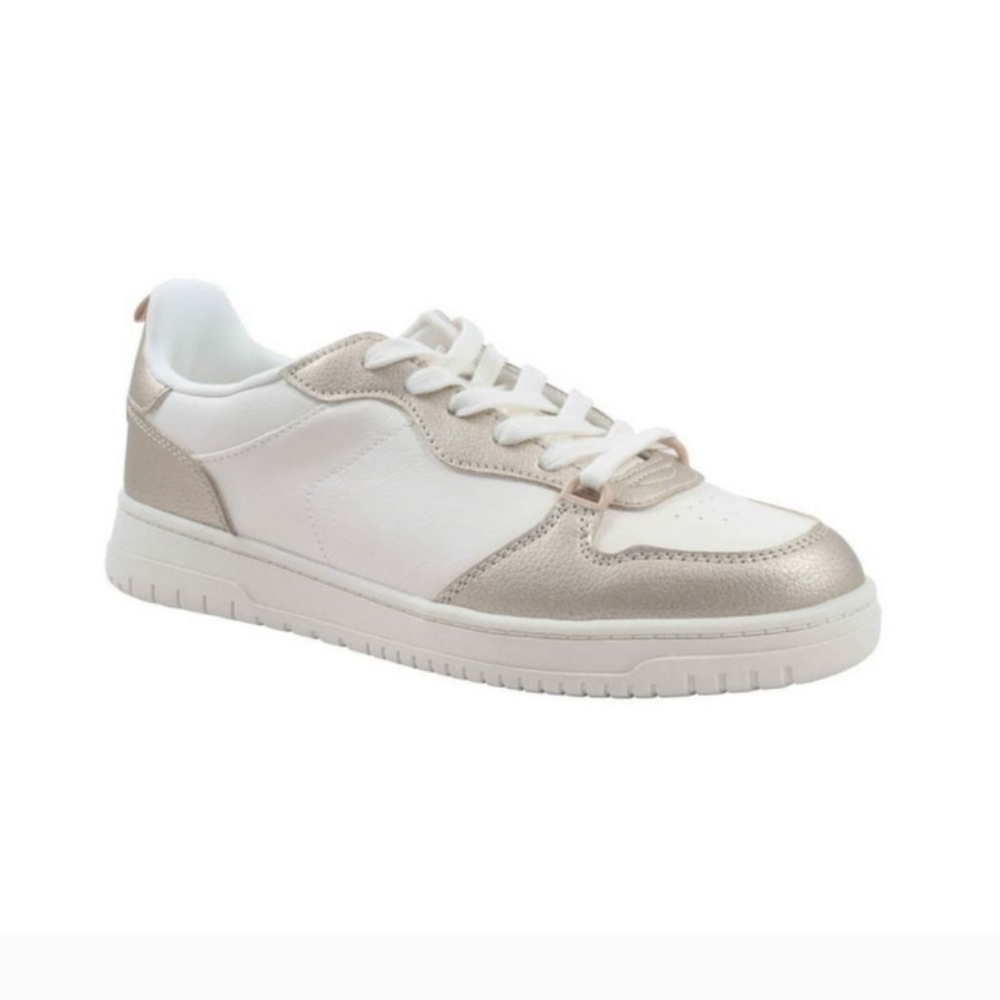 No Boundaries White and Gold Sneakers